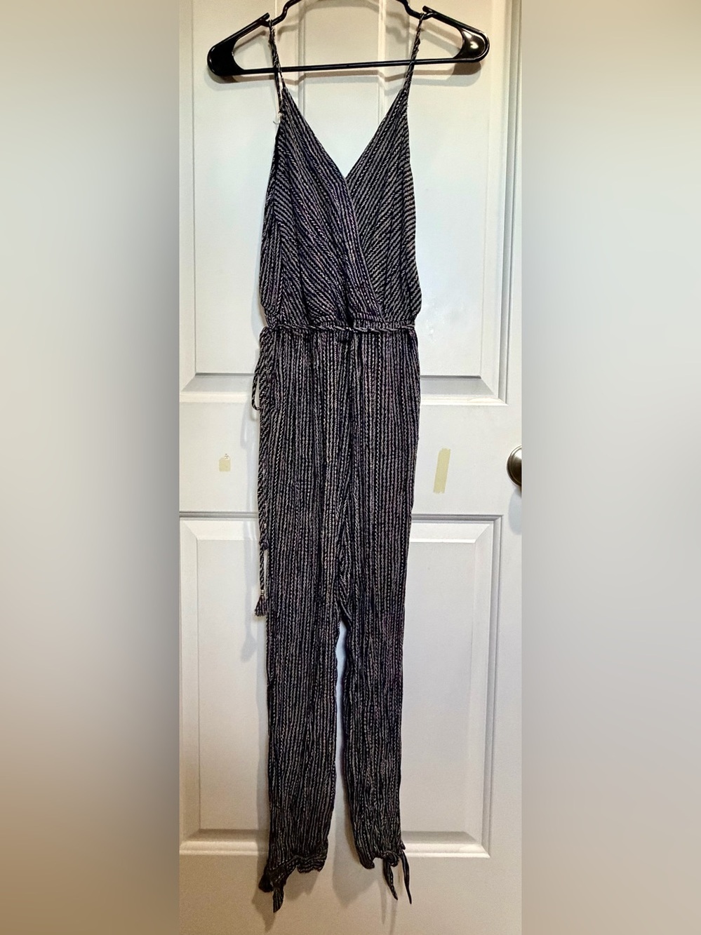 KyeMi Patterned Sleeveless Black Jumpsuit with Tie Waist